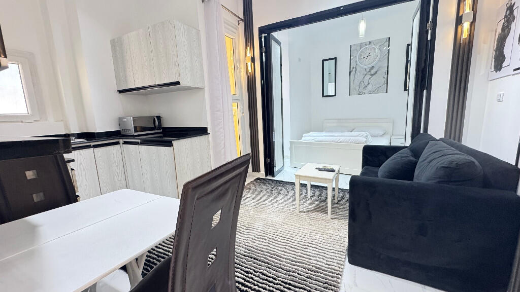 Studio for sale in Hurghada at Oasis Resort with sea view