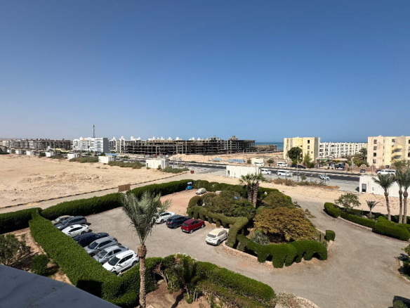 Studio for sale in Hurghada at Oasis Resort with sea view