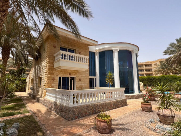 Villa for sale in Hurghada at Palma Resort with private pool