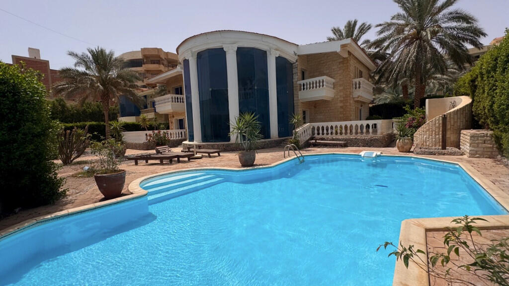 Villa for sale in Hurghada at Palma Resort with private pool