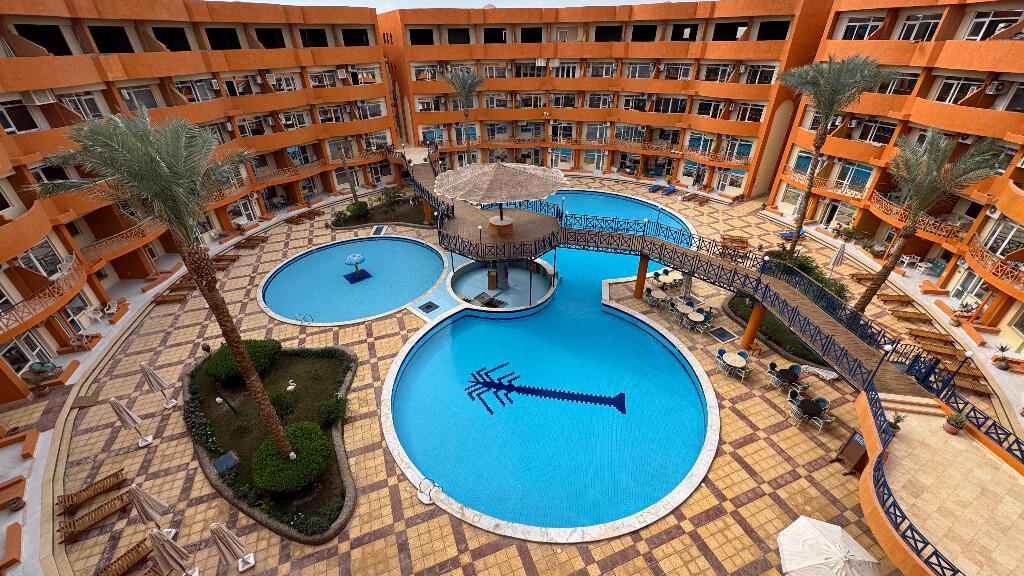 2 bedroom apartment for sale in Hurghada with sea view