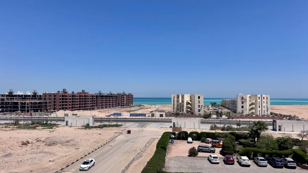 Furnished apartment for sale in Hurghada at Oasis Resort